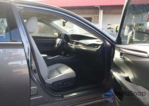 2014 Lexus Es 350 z USA, uszkodzony, nr VIN JTHBK1GG2E2121506